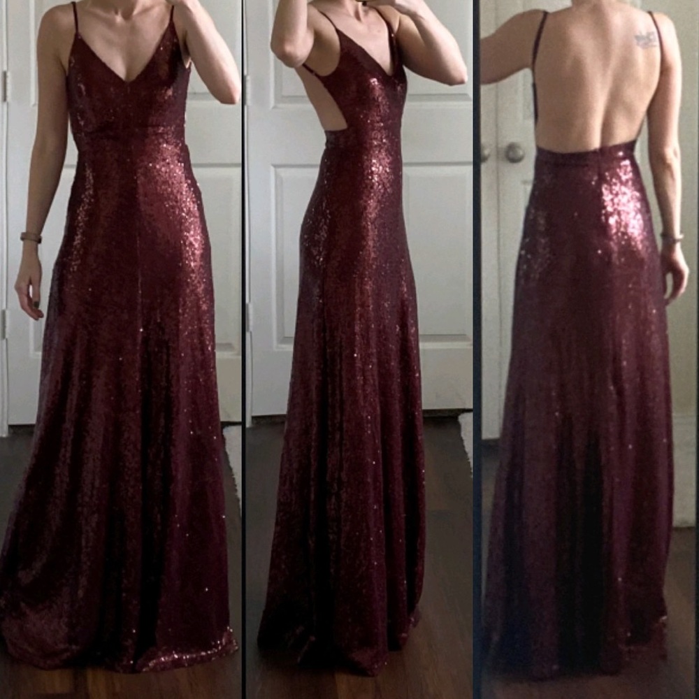 L'ATISTE Burgundy Sequin Backless Prom Gown